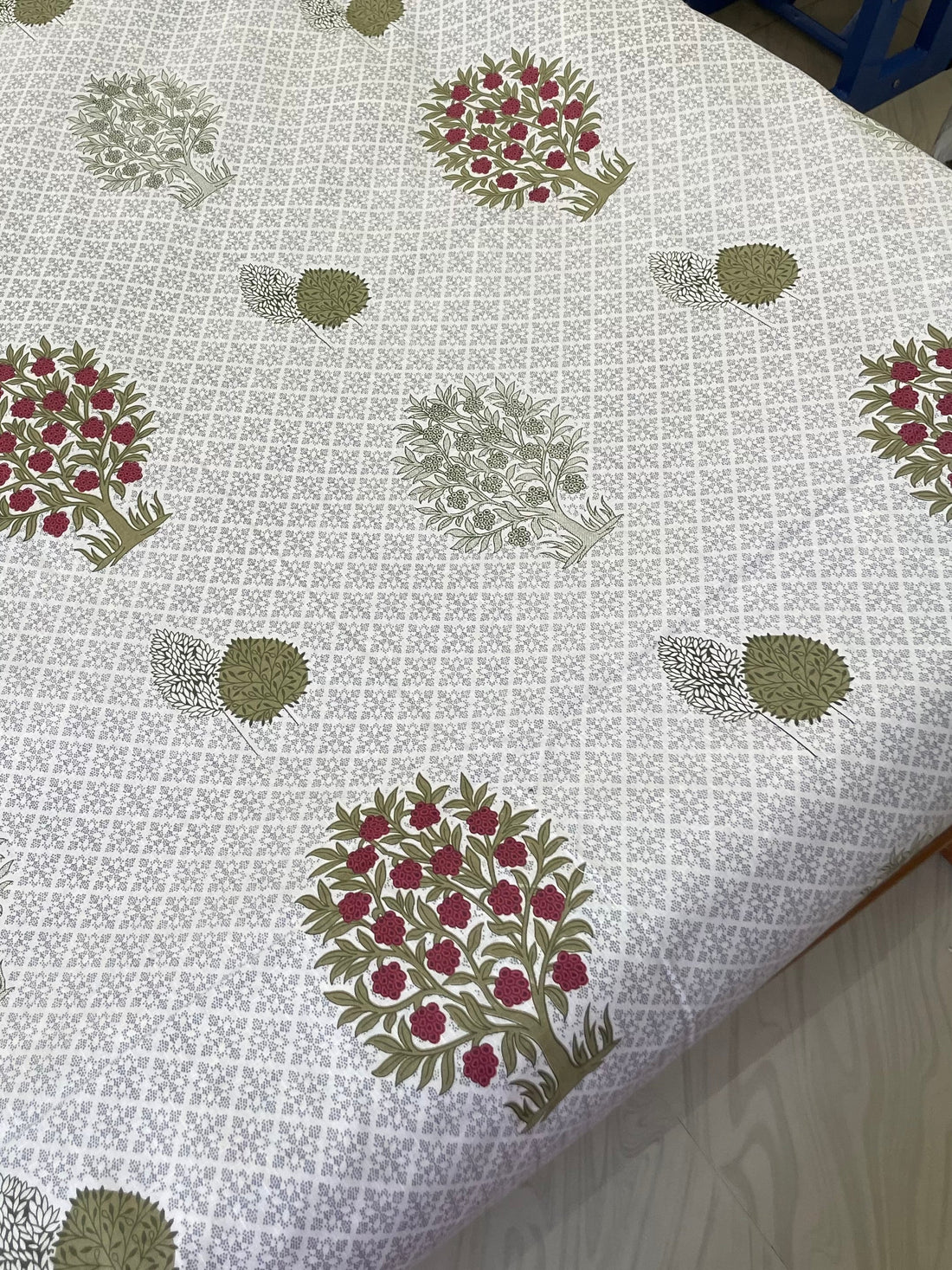 Checked cotton Bedspread